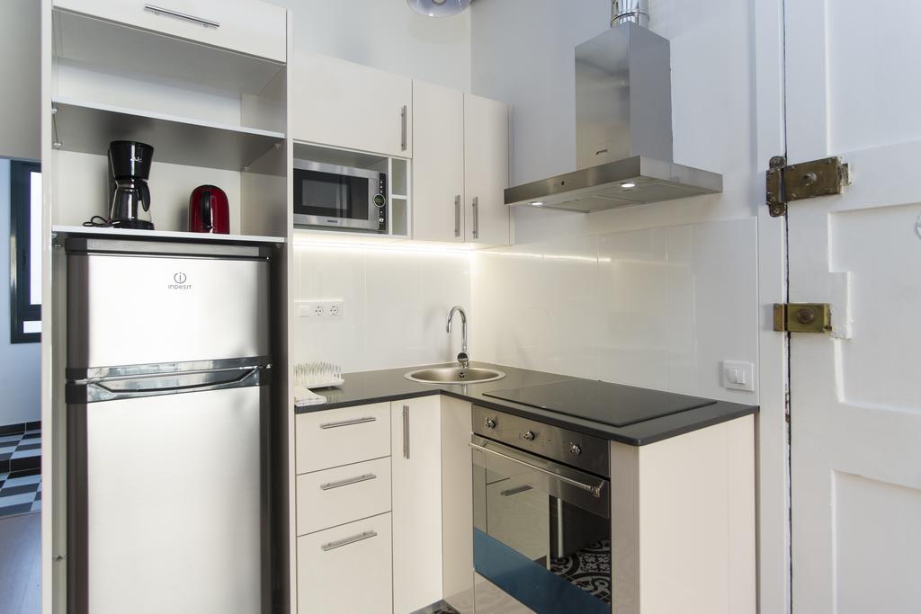 Apartments Barcelona Sagrada Экстерьер фото